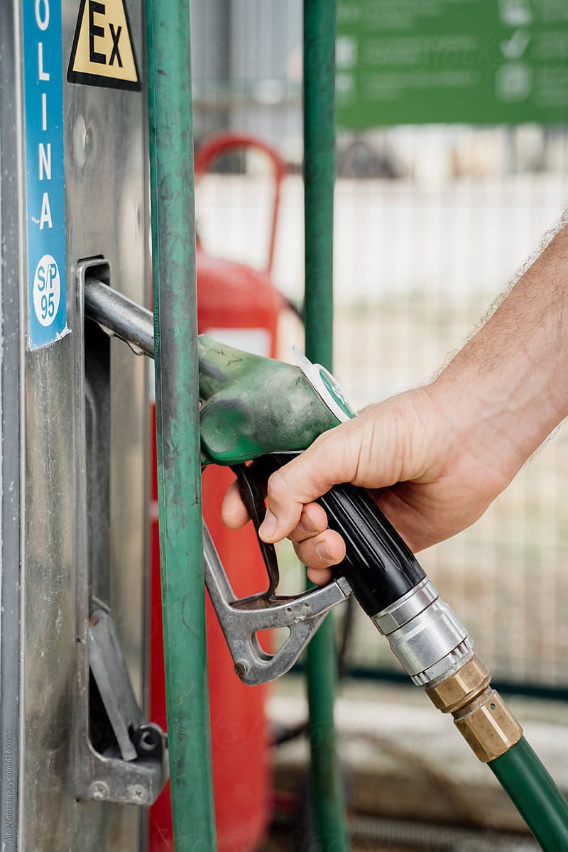 Quais São os Direitos Trabalhistas do Frentista de Posto de Gasolina? Guia Completo